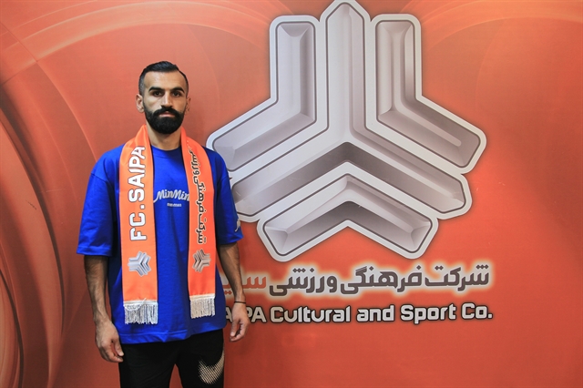 علی حدادی فر نارنجی پوش شد